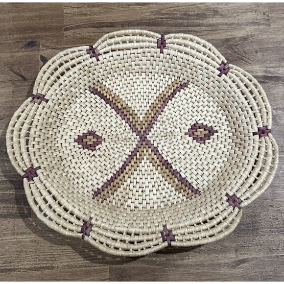 VINTAGE HAND WOVEN COILED OVAL BASKET TRAYWALL DECOR 17” SOUTH WESTERN STYLE